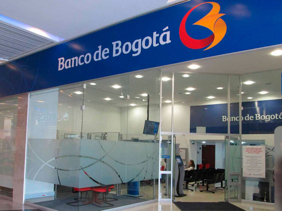 HyPipe - Asesoría y acompañamiento para proyectos HVAC y HSGI - Banco de Bogotá Oviedo - Sistema de bombeo de agua helada e intercambiador de calor Grundfos