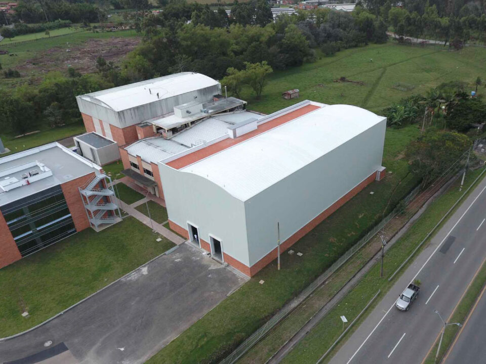 HyPipe - Asesoría y acompañamiento para proyectos HVAC y HSGI - Panamericana de Alimentos - Elementos Hidrónicos Caleffi - Fan Coils Sabiana